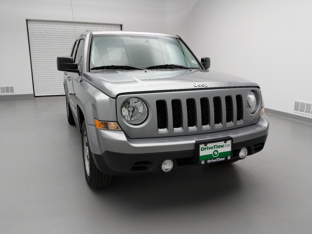 2016 Jeep Patriot - Passenger Front Hood