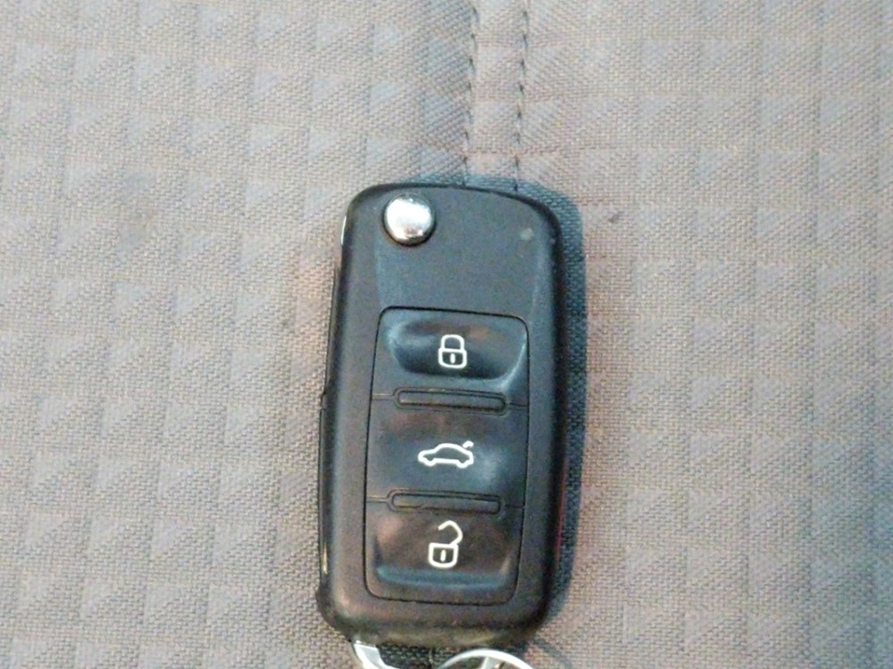 2017 Volkswagen Jetta - Keys