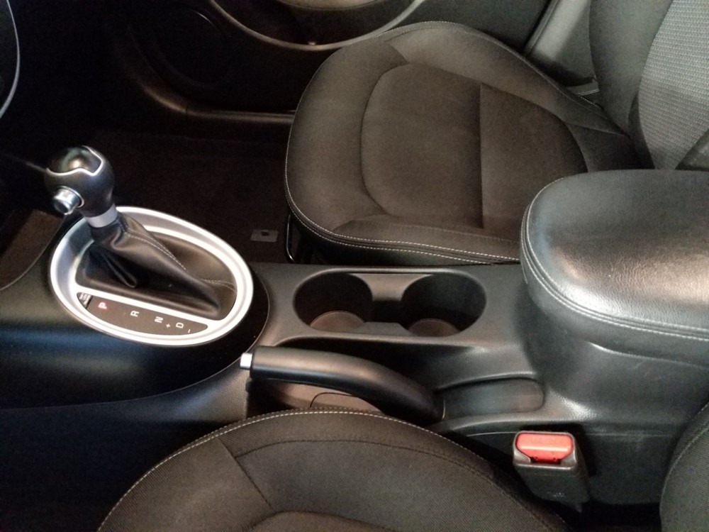 2017 Kia Soul - Center Console/Cup Holders
