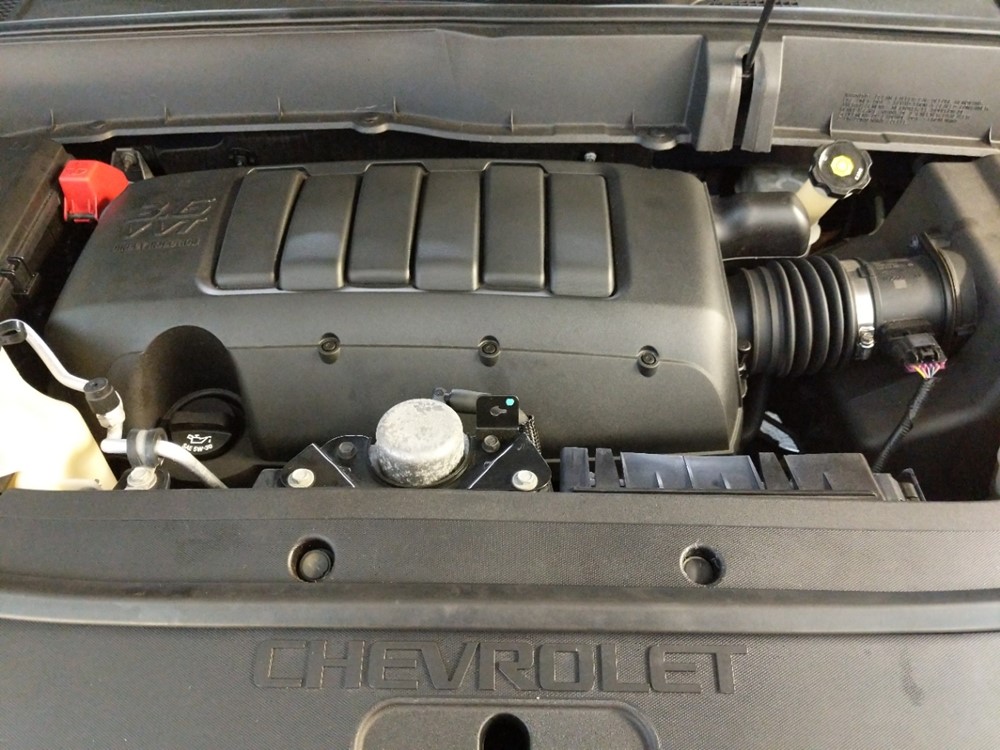 2010 Chevrolet Traverse - Engine