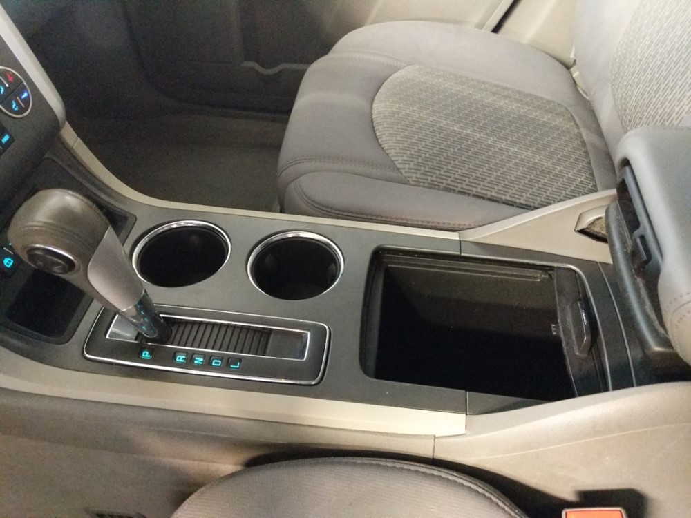 2010 Chevrolet Traverse - Center Console/Cup Holders