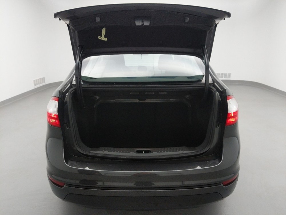 2017 Ford Fiesta - Trunk