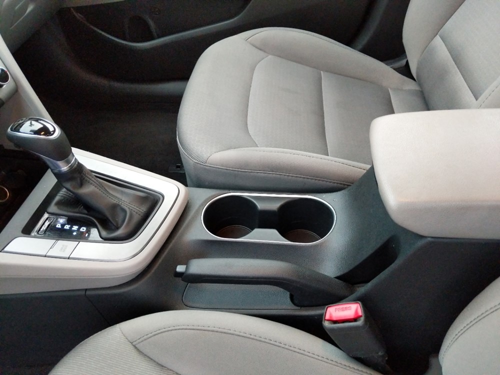 2017 Hyundai Elantra - Center Console/Cup Holders