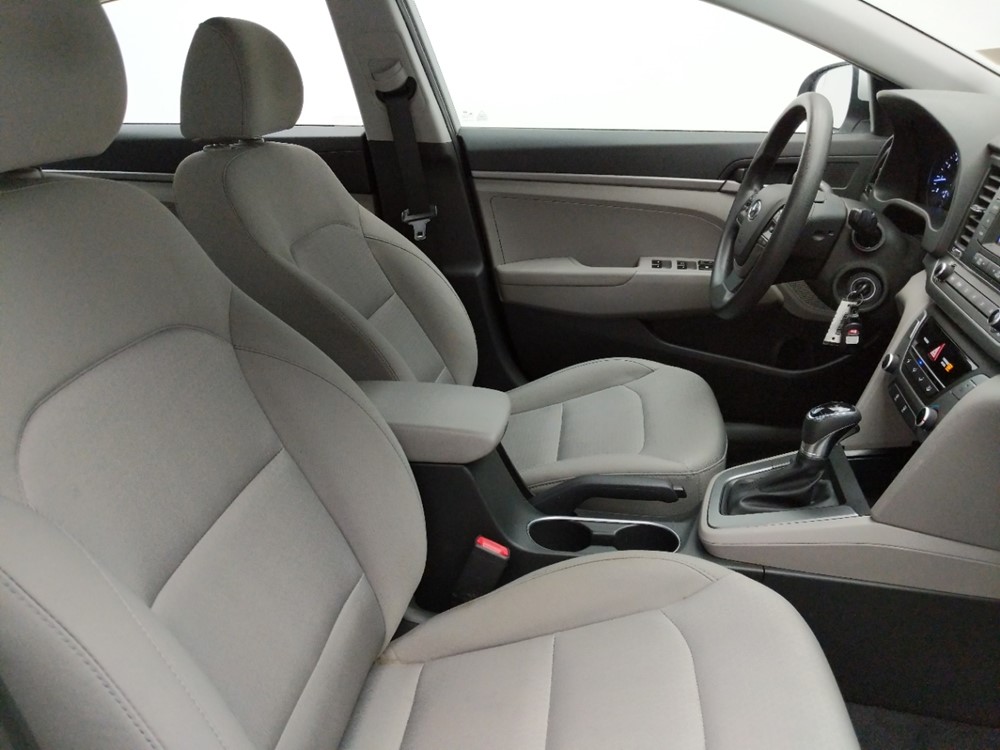 2017 Hyundai Elantra - Passenger Front Seat