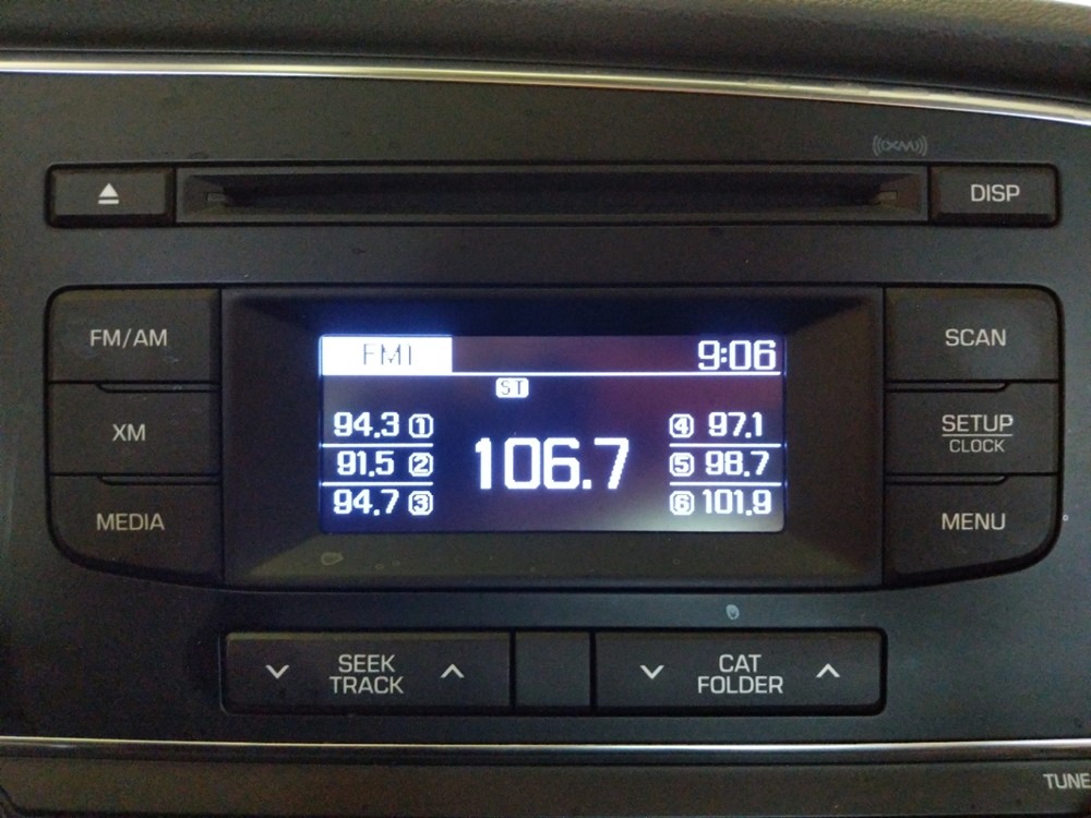 2017 Hyundai Elantra - Stereo Package