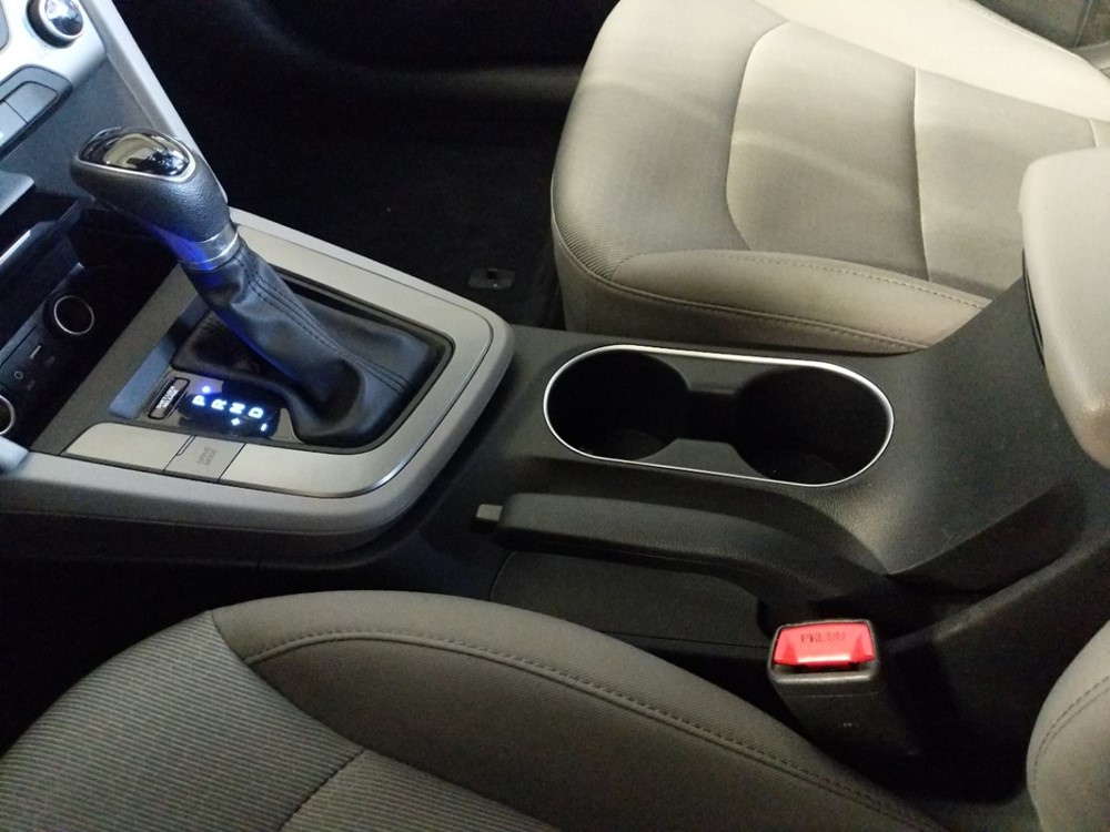 2017 Hyundai Elantra - Center Console/Cup Holders