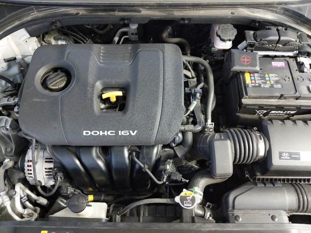 2017 Hyundai Elantra - Engine