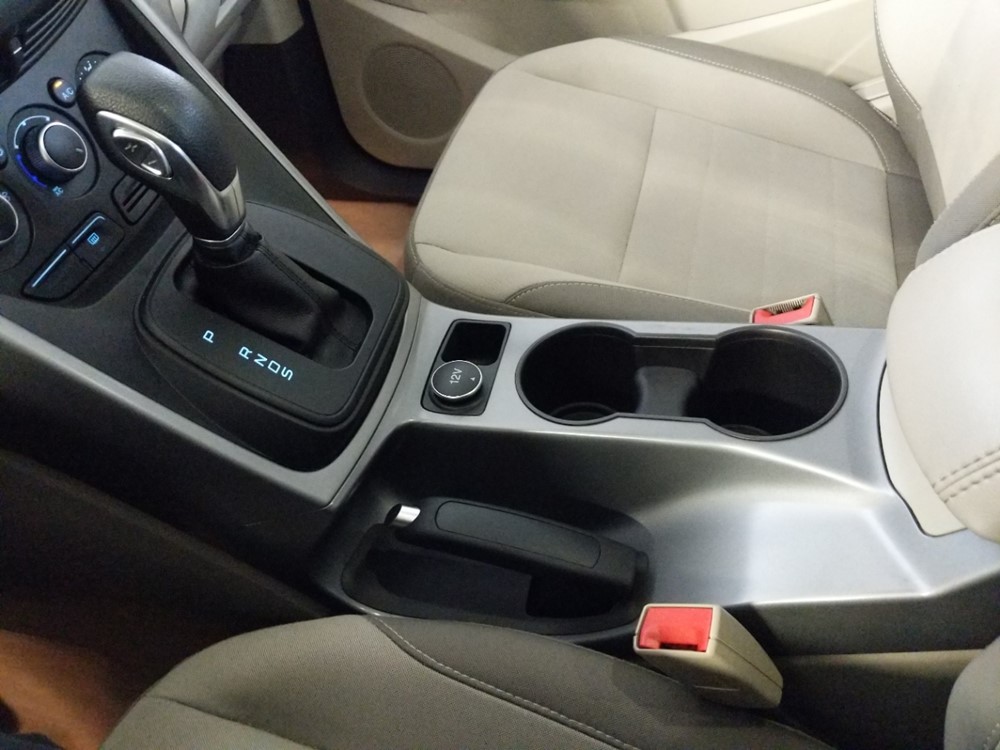 2014 Ford Escape - Center Console/Cup Holders