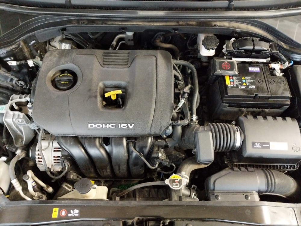 2017 Hyundai Elantra - Engine