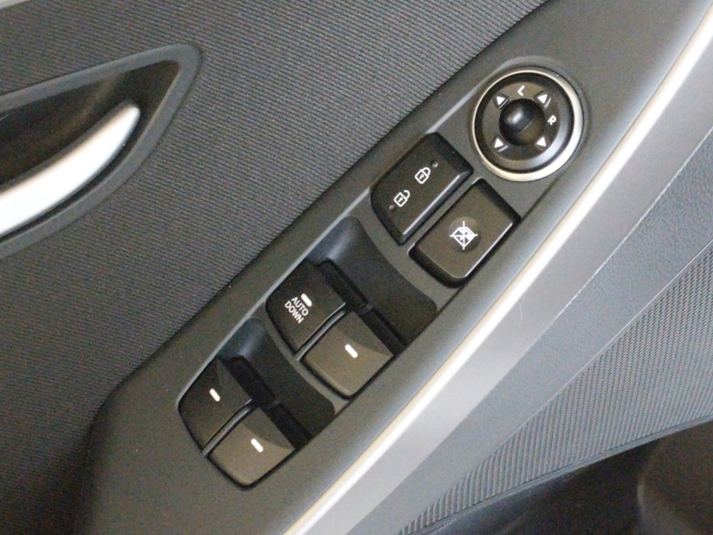 2017 Hyundai Elantra - Driver Power Windows/Lock Control
