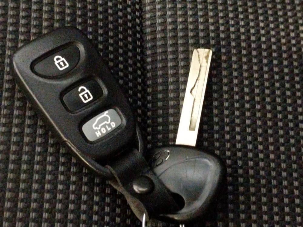 2017 Hyundai Elantra - Keys
