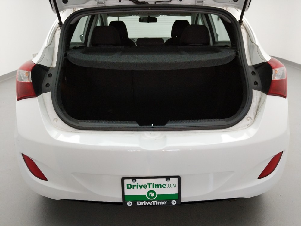 2017 Hyundai Elantra - Trunk