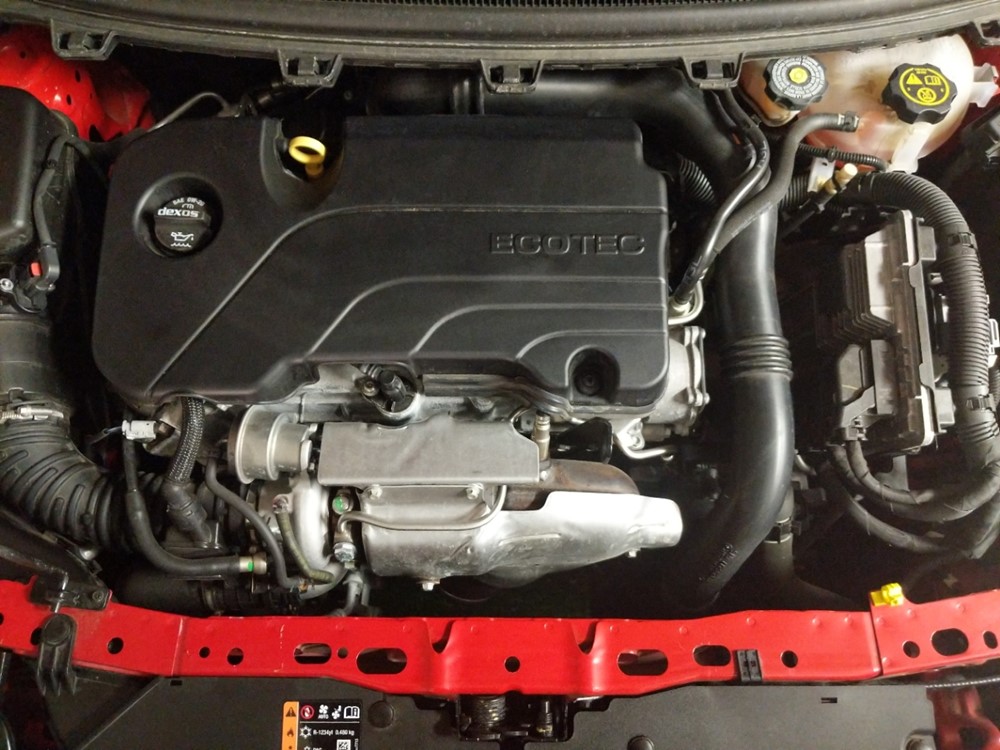 2018 Chevrolet Cruze - Engine