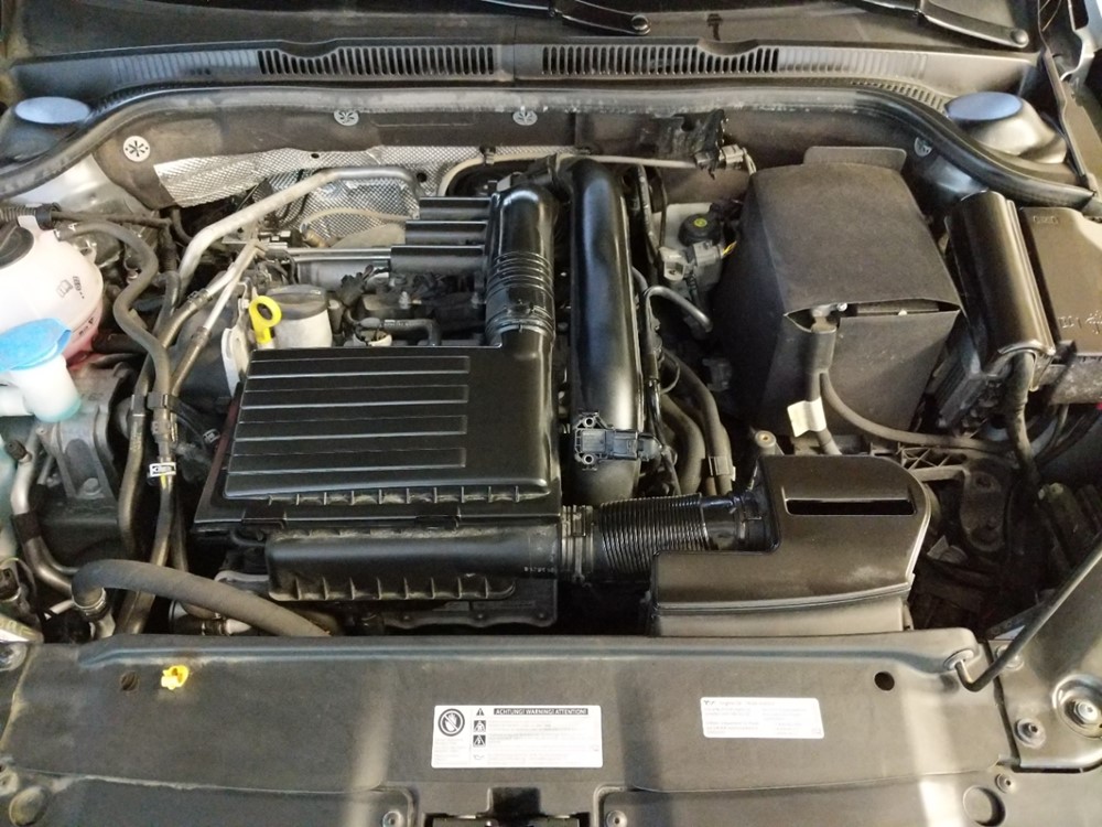 2017 Volkswagen Jetta - Engine