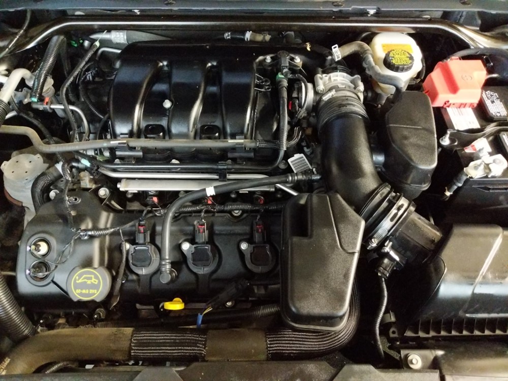 2015 Ford Taurus - Engine