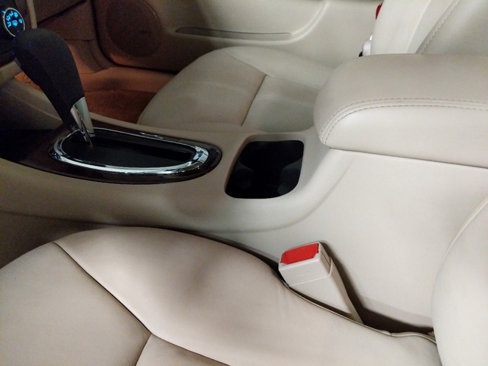 2011 Chevrolet Impala - Center Console/Cup Holders
