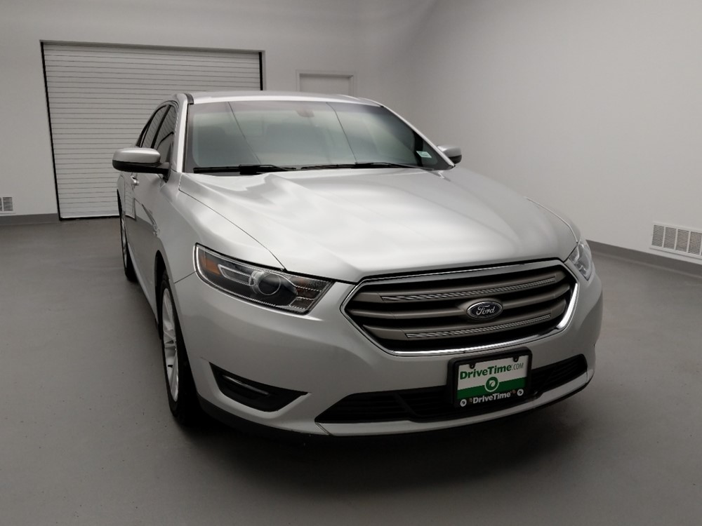 2016 Ford Taurus - Passenger Front Hood