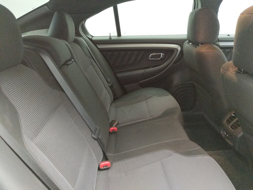 2016 Ford Taurus - Passenger Rear Seat