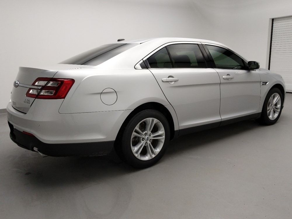 2016 Ford Taurus - Passenger Rear Side