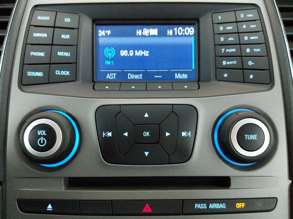 2016 Ford Taurus - Stereo Package