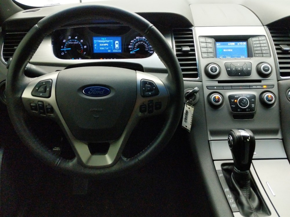 2016 Ford Taurus - Driver Dash
