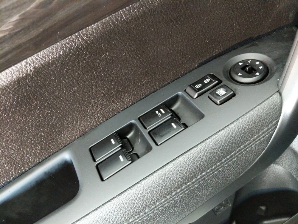 2012 Kia Sorento - Driver Power Windows/Lock Control