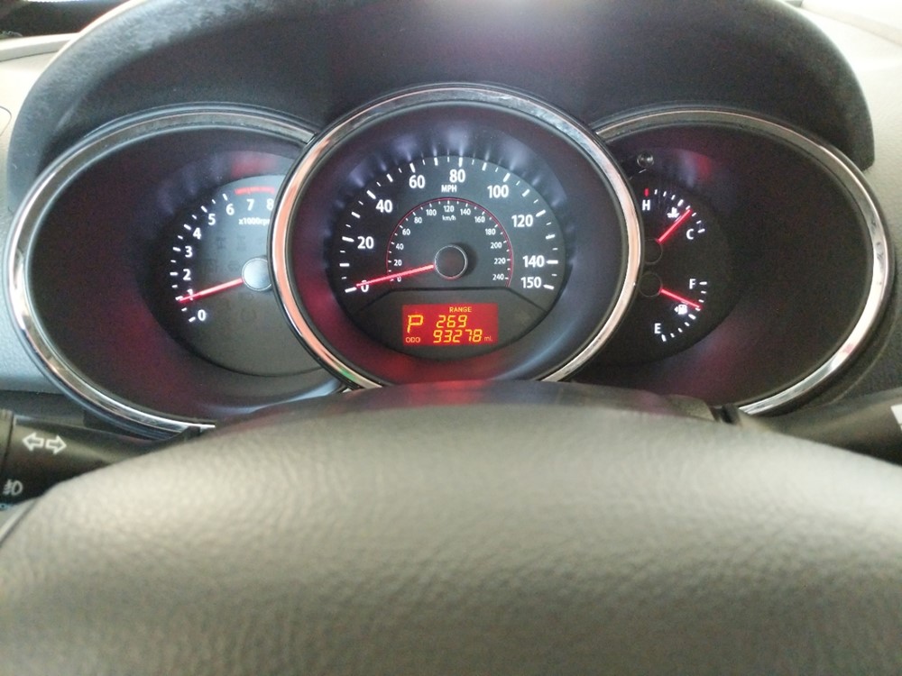 2012 Kia Sorento - Odometer Close Up