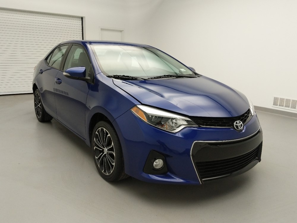 2016 Toyota Corolla - Passenger Front Bumper