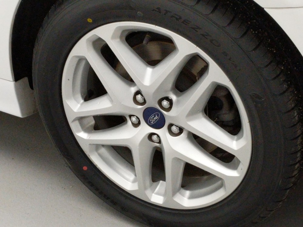 2016 Ford Fusion - Wheel