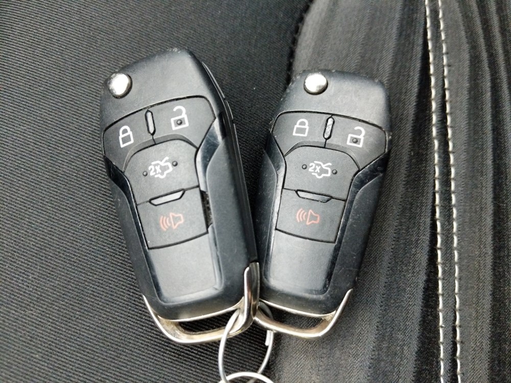 2016 Ford Fusion - Keys