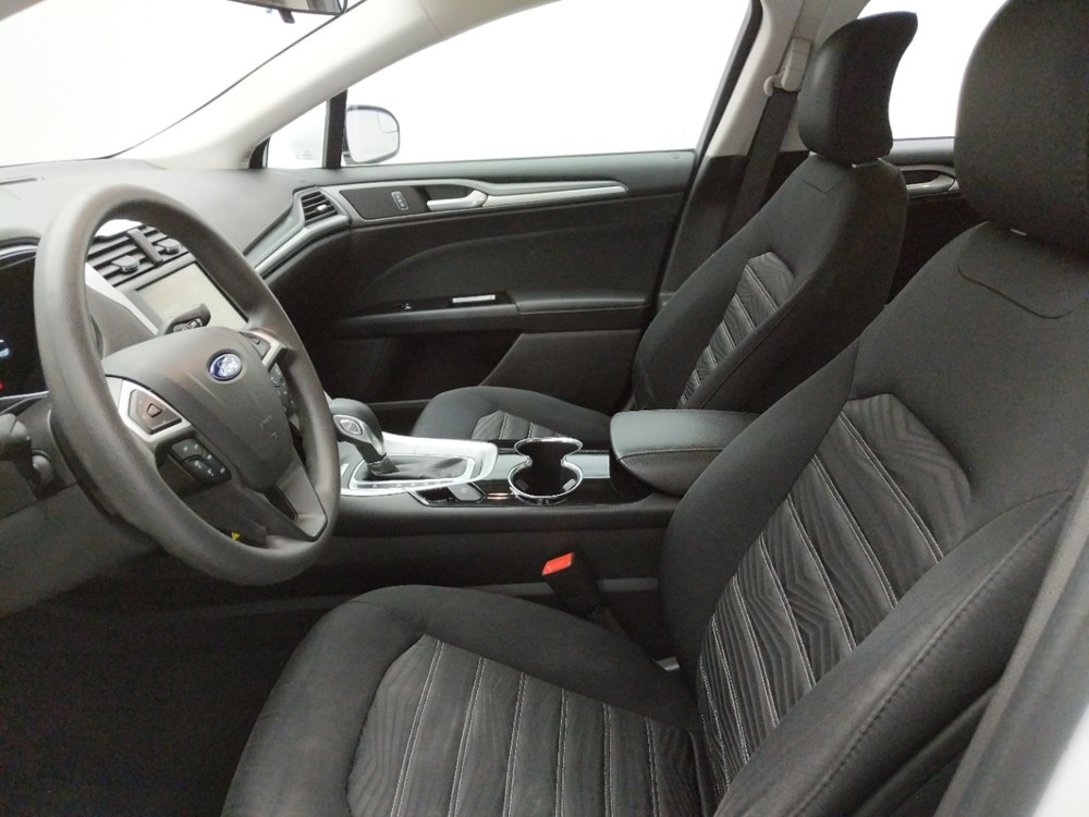 2016 Ford Fusion - Driver Front Seat