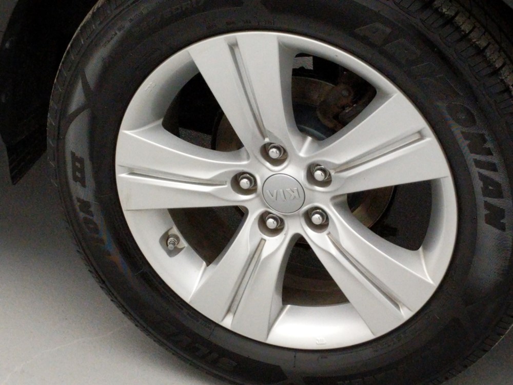 2013 Kia Sportage - Wheel