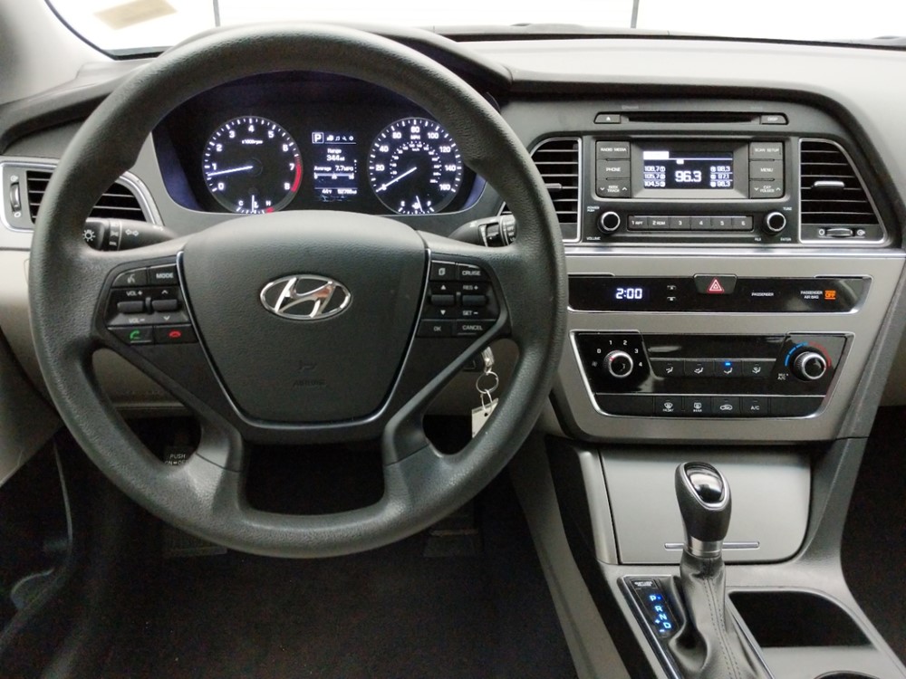 2017 Hyundai Sonata - Driver Dash