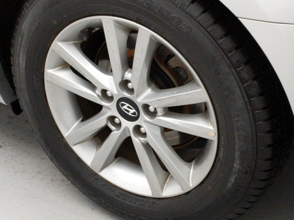 2017 Hyundai Sonata - Wheel