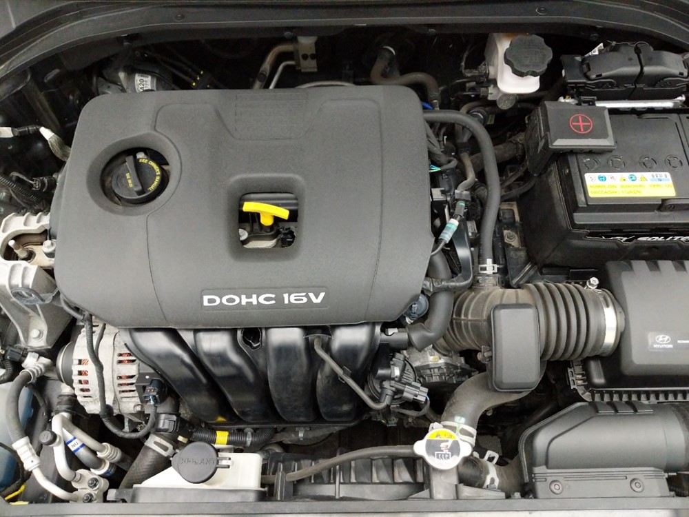 2017 Hyundai Elantra - Engine
