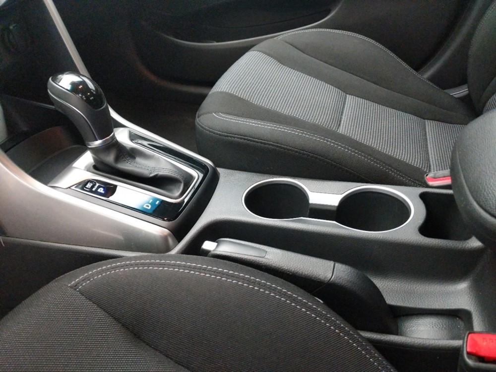 2017 Hyundai Elantra - Center Console/Cup Holders