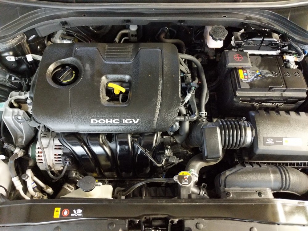 2017 Hyundai Elantra - Engine