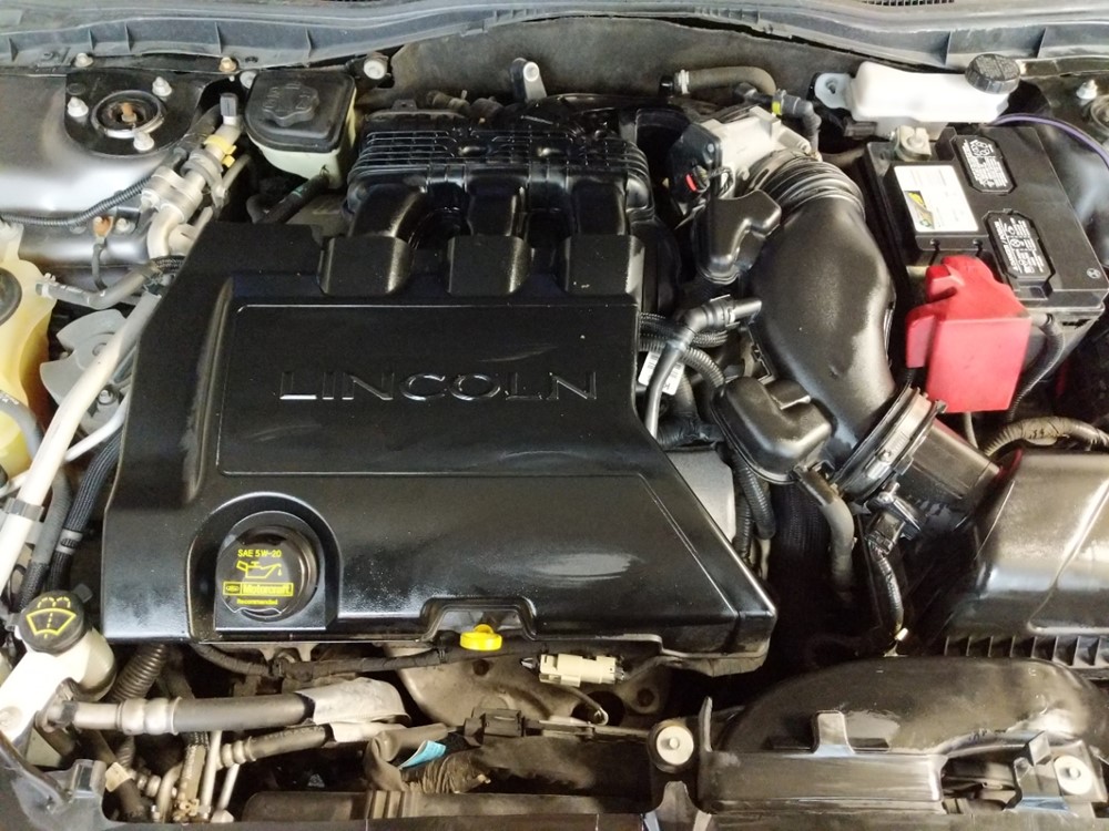 2012 Lincoln MKZ - Engine