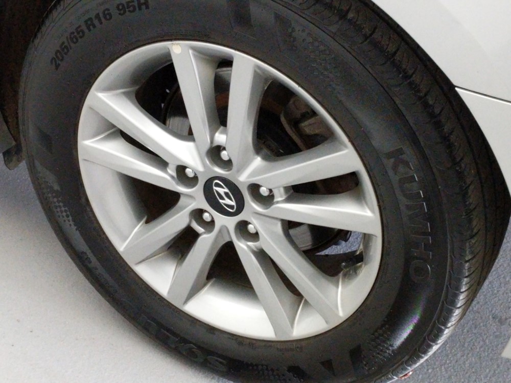 2017 Hyundai Sonata - Wheel