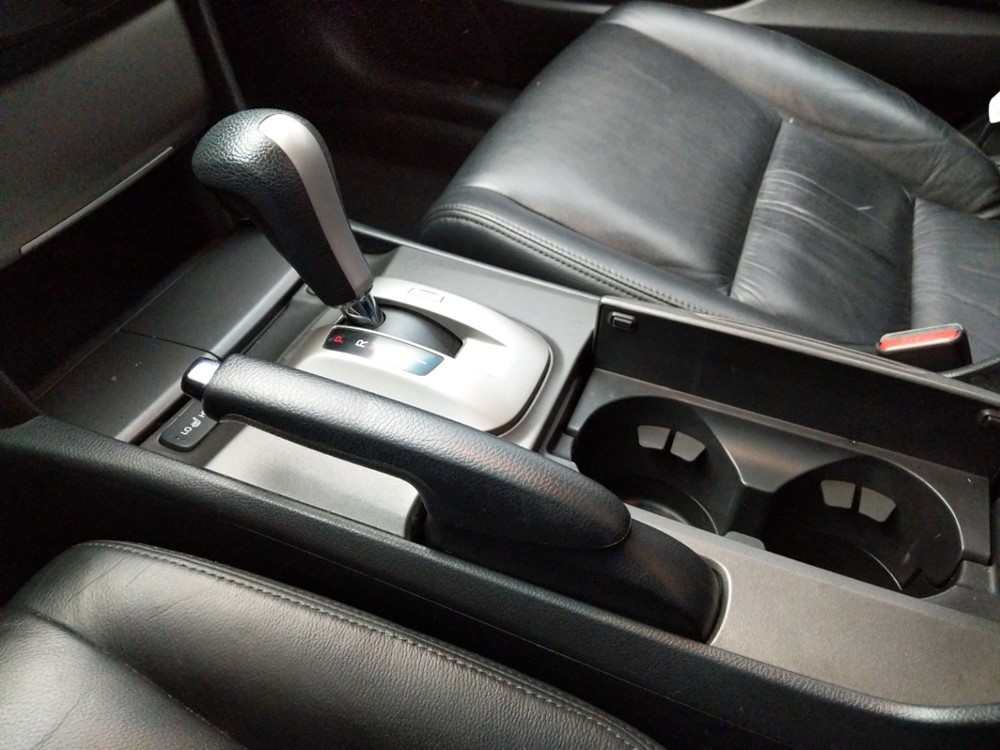 2012 Honda Accord - Center Console/Cup Holders
