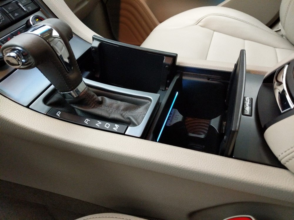 2011 Ford Taurus - Center Console/Cup Holders