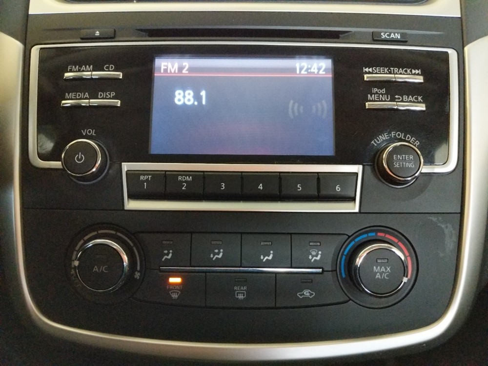 2017 Nissan Altima - Stereo Package
