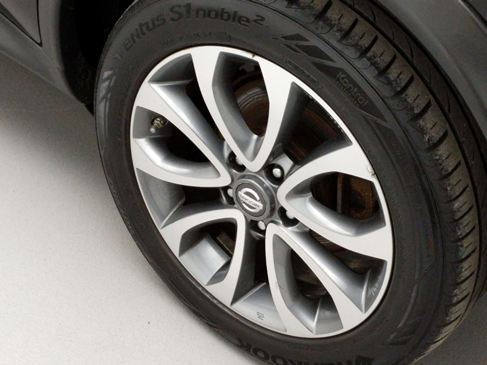2011 Nissan JUKE - Wheel