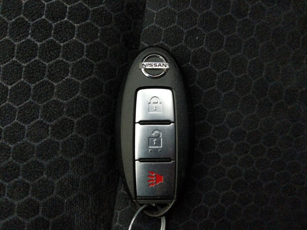2011 Nissan JUKE - Keys