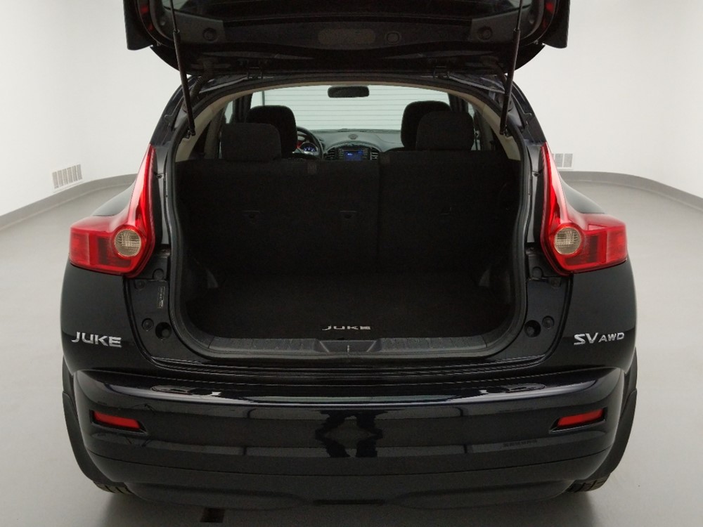 2011 Nissan JUKE - Trunk