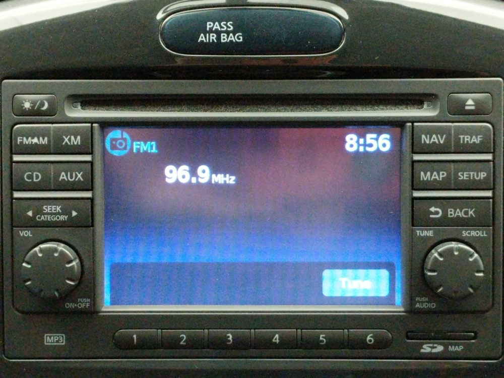 2011 Nissan JUKE - Stereo Package