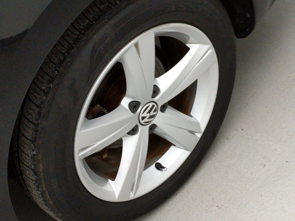 2013 Volkswagen Passat - Wheel
