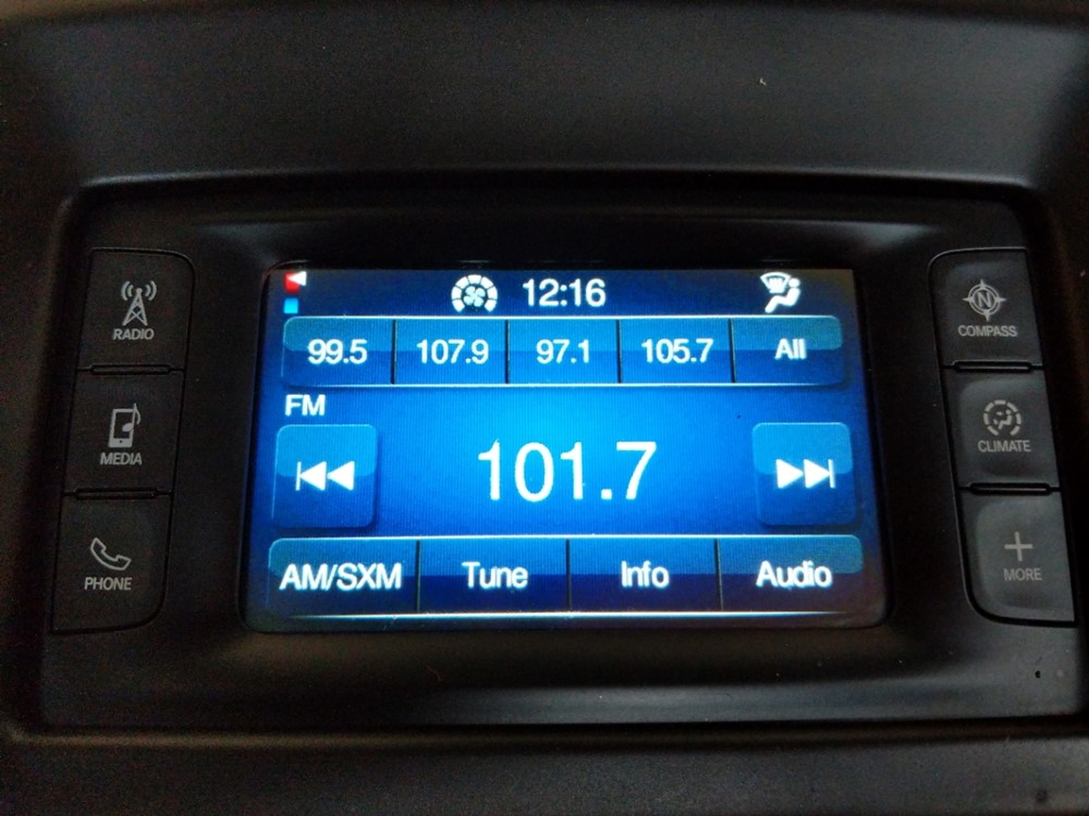 2015 Chrysler 200 - Stereo Package