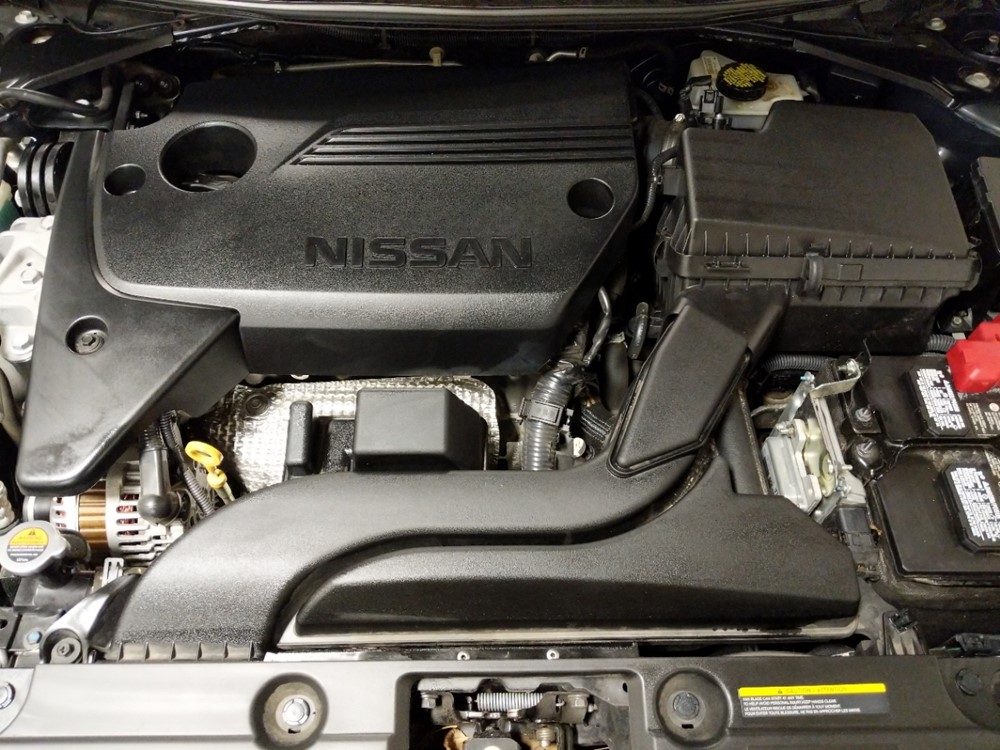 2017 Nissan Altima - Engine