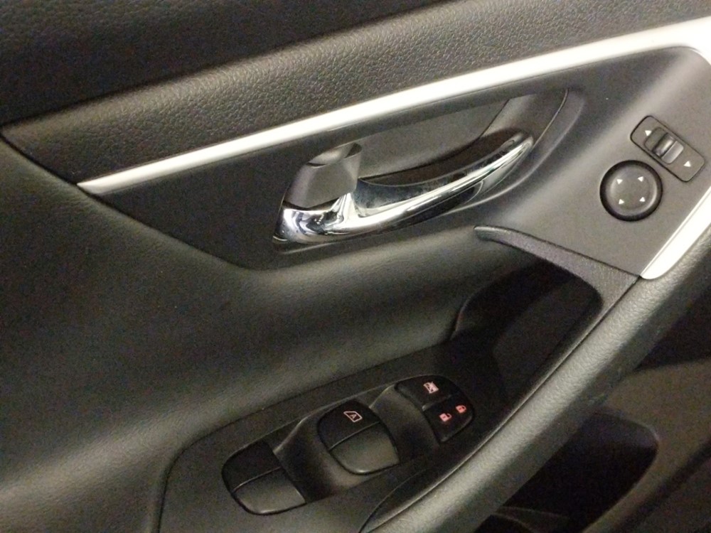 2017 Nissan Altima - Driver Power Windows/Lock Control